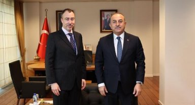 Bakan Çavuşoğlu'dan Brüksel'de ikili görüşmeler