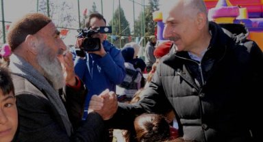 Bakan Karaismailoğlu Kahramanmaraş'ta depremzedeleri ziyaret etti