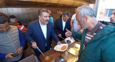 Bakan Koca, İskenderun'da