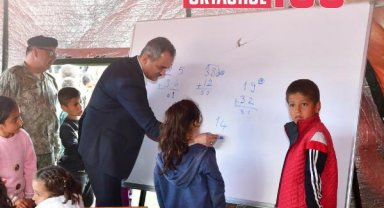 Bakan Özer: Afet bölgesinde 127 ilkokul, 168 ortaokul kurduk