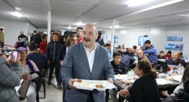 Bakan Varank: Depremzede işletmeler KOSGEB kredilerine başvurabilir