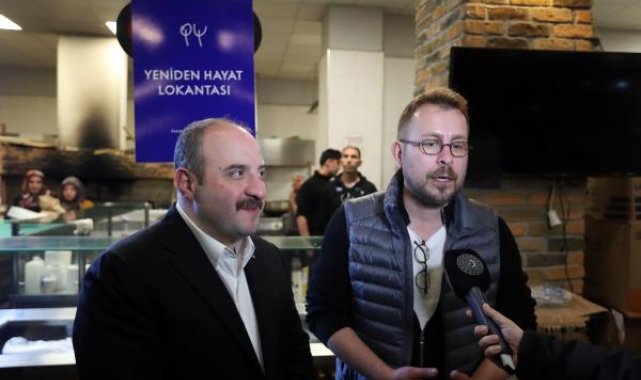 Bakan Varank, Elbistan'da depremzedeleri ziyaret etti