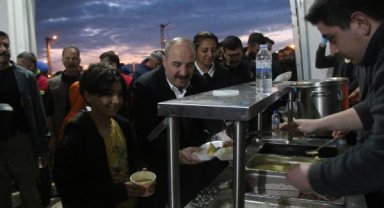 Bakan Varank, Hatay'da