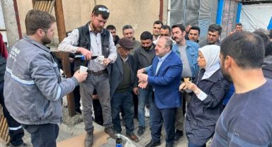 Bakan Varank, Malatya'da sanayi sitesi esnafıyla bir araya geldi