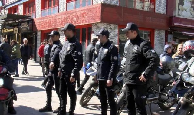 Bakırköy'de yaya yolunu kullanan motosiklet sürücülerine ceza