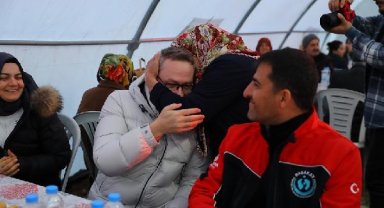 Başakşehir Belediye Başkanı Kartoğlu Malatya'daki konteyner kentleri gezdi