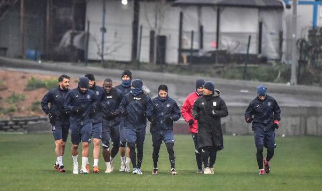 Başakşehir'de Fatih Karagümrük hazırlıkları başladı