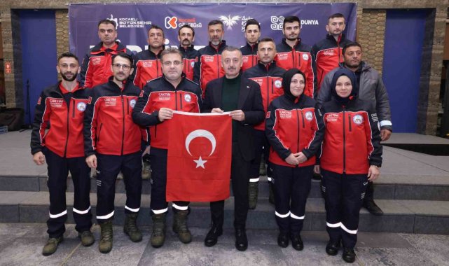 Başkan Büyükakın: "Dünyanın her yerindeki afetlere karşı hazırlıklı olacak şekilde teyakkuzdayız"