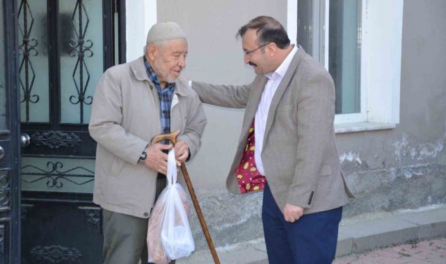 Başkan Doğan, Ramazan'ın coşkusu ve maneviyatını vatandaşlarla birlikte yaşıyor