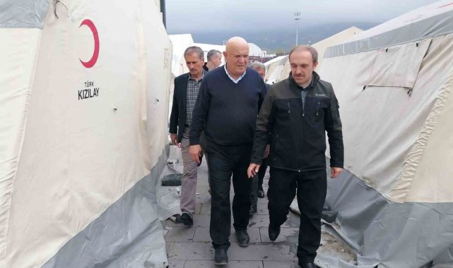 Başkan Pekmezci, deprem bölgesinde