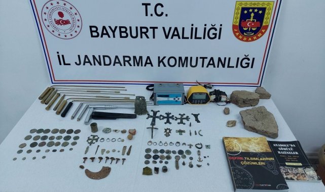 Bayburt merkezli 3 ilde tarihi eser kaçakçılarına yönelik operasyon