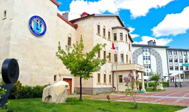 Bayburt Üniversitesi öğrenci projelerinde Türkiye'nin zirvesinde