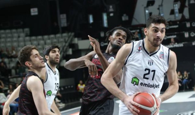 Beşiktaş Emlakjet - Gaziantep Basketbol: 107-74