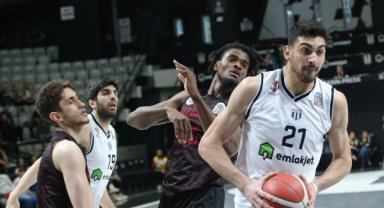 Beşiktaş Emlakjet - Gaziantep Basketbol: 107-74