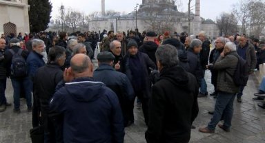 Beyazıt'ta eczacılık fakültesi önünde ve Halepçe'de hayatını kaybedenler anıldı