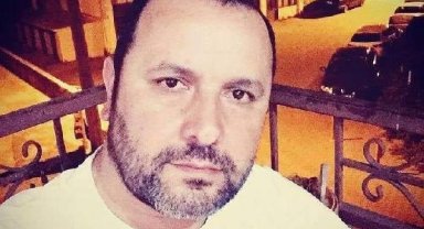 Bıçakla kendine zarar vermek isteyen oğullarına engel olmak istediler; baba öldü, anne yaralı