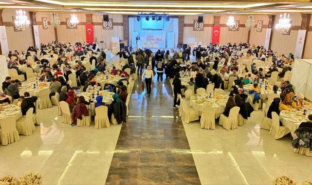 Bir lokma bin sofra iftarı Düzce'de yapıldı