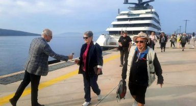 Bodrum'a sezonun ilk kruvaziyeri geldi