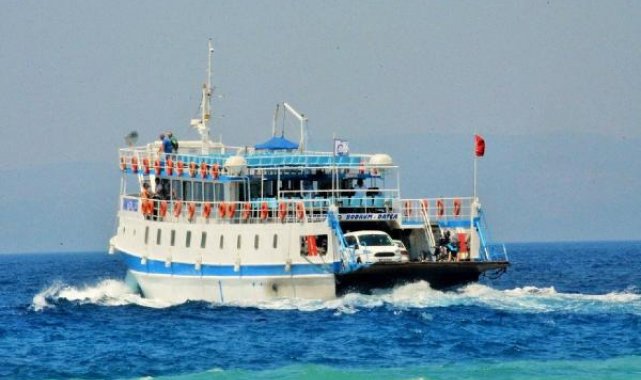 Bodrum'da feribot seferine 'fırtına' engeli