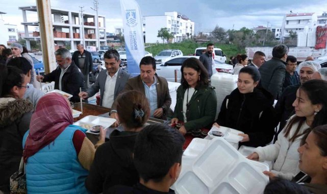 Bodrum'da yüzlerce kişi iftarda buluştu