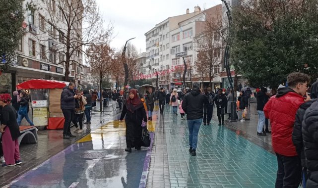 Bolu'da eğitime deprem arası