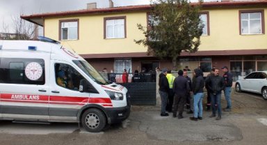 Boşanma aşamasındaki eşini öldürüp, kayınvalidesini yaraladı