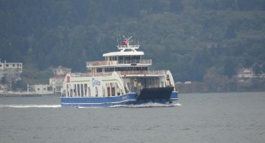 Bozcaada ve Gökçeada feribot seferlerine 'fırtına' engeli