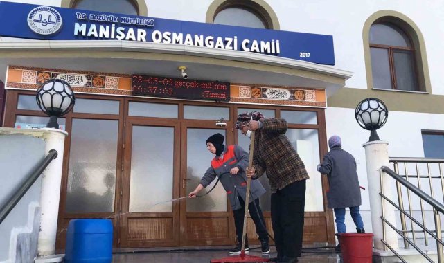 Bozüyük'te camilerde Ramazan temizliği