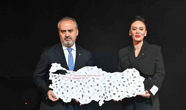 Bursa'da kahramanlıklarıyla tarihe damga vuran Türk kadınları vefa gecesinde anıldı