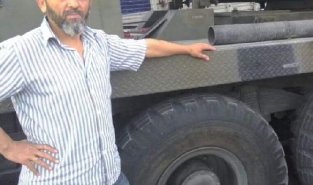 Camide çıkıp, sokağa taşan tartışmada başından darbedildi; kurtarılamadı