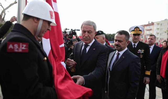 Çanakkale Deniz Zaferi'nin 108'inci yılı çelenk sunumu ile başladı
