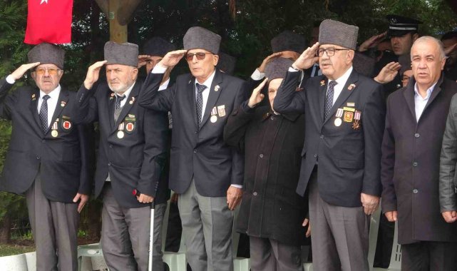 Çanakkale şehitleri Uşak'ta törenle anıldı