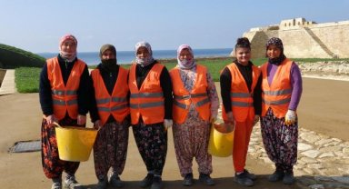 Çanakkale'deki köylü kadınlar, Seddülbahir Kalesi'ni restorasyonunda çalışıyor