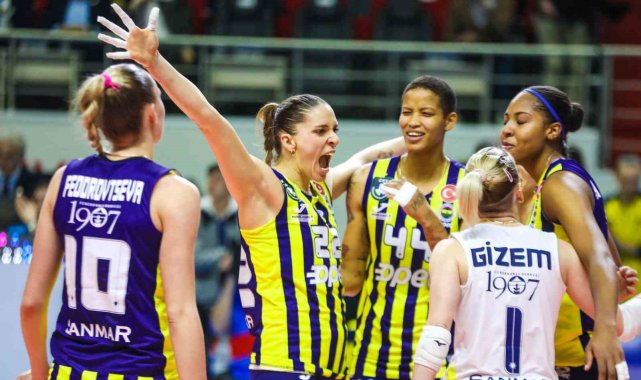 CEV Şampiyonlar Ligi: Fenerbahçe Opet: 3 - Carraro Imoco Conegliano: 0