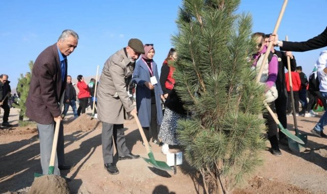 Çevre dostu Kocasinan, yeşil hamle ile geleceğe nefes oluyor