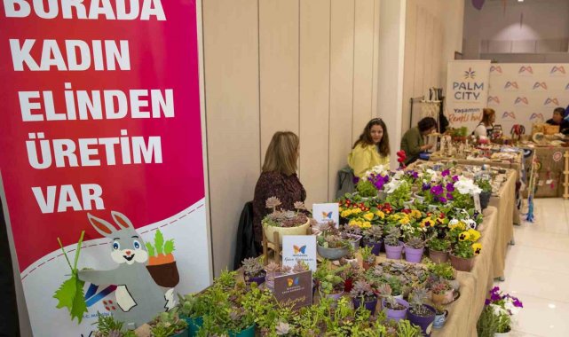 Çiçek üreticisi kadınlar, çiçek pazarında buluşuyor