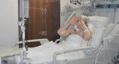 Çift taraflı akciğer nakliyle 14 saatte hayata döndü