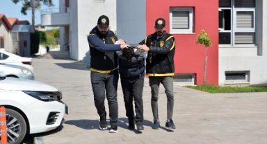Cinayetten hüküm giydi, aranırken bu kez de 2 kişiyi tabancayla vurdu