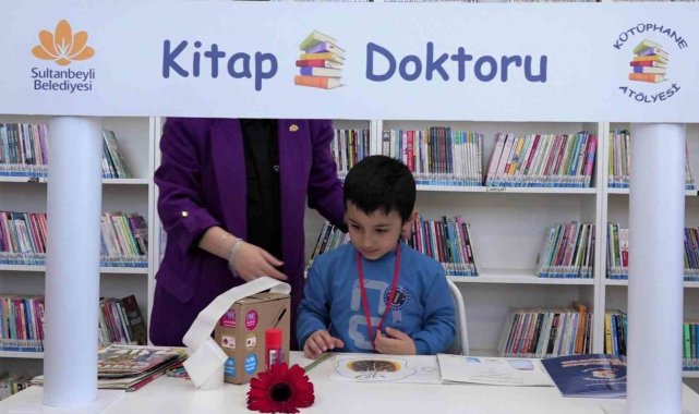 Çocuklar Sultanbeyli'de depremzede kardeşleri için kitap yazdı