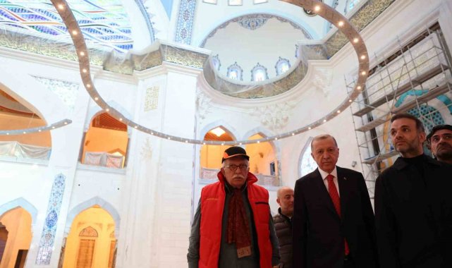 Cumhurbaşkanı Erdoğan, Barbaros Hayrettin Paşa Camisi'nde incelemelerde bulundu