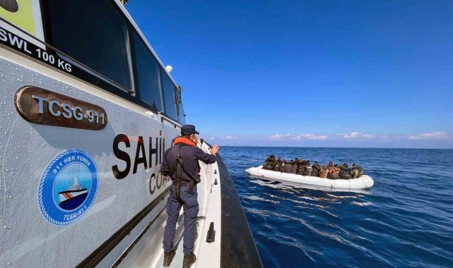 Dalaman'da 38 düzensiz göçmen kurtarıldı