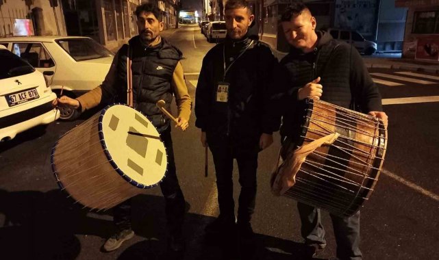 Davulcuların mesaisi başladı