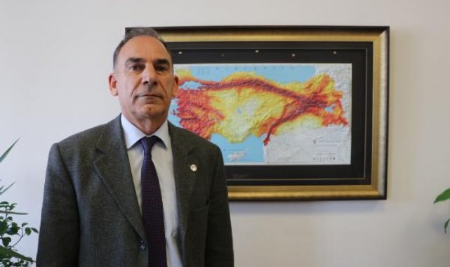 Deprem bölgesinde yıkılan binalarda dere kumu kullanılmış