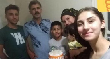 Depremde 3 ferdini kaybeden aileden geriye mutlu günlerdeki fotoğrafları kaldı