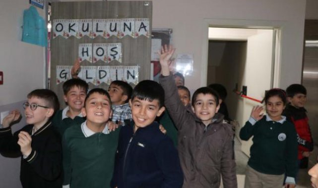 Depremlerden etkilenen Gaziantep'te, eğitim başladı