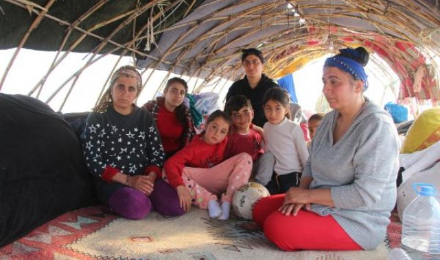 Depremzede aile, sebze serasında kalıyor