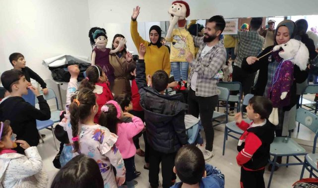 Depremzede çocuklara orff schulwerk atölyesi verildi