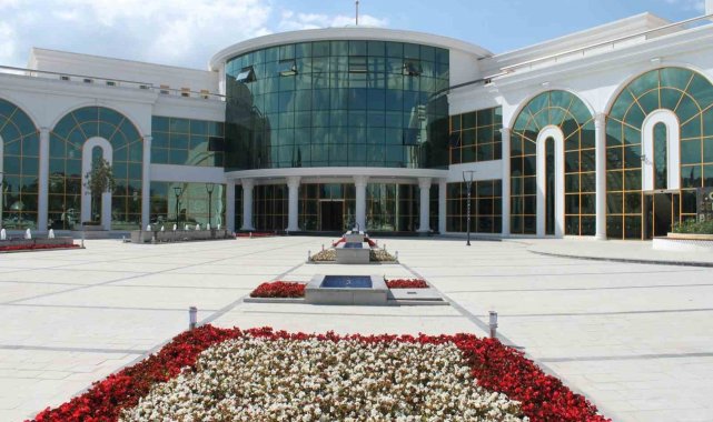 Depremzedeler için AFAD'a 471 bin lira bağışladılar
