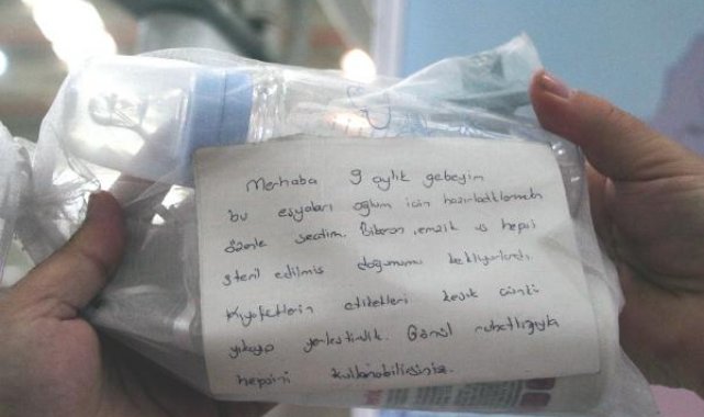 Depremzedelere gönderdikleri eşyaların arasındaki notlar yürek ısıttı