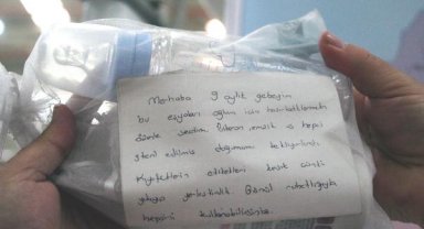 Depremzedelere gönderdikleri eşyaların arasındaki notlar yürek ısıttı